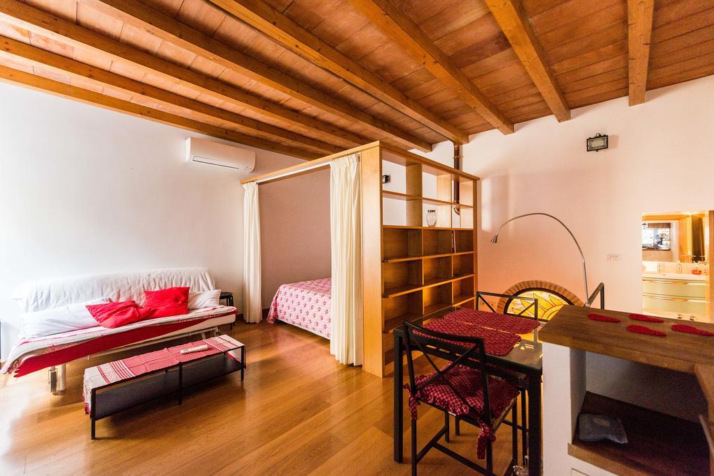 Apartment Polveriera Colosseum Рим Экстерьер фото